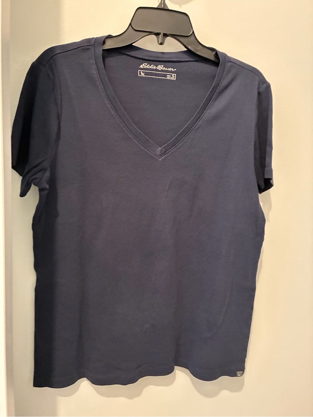 Eddie Bauer Women’s Navy V-Neck T-Shirt